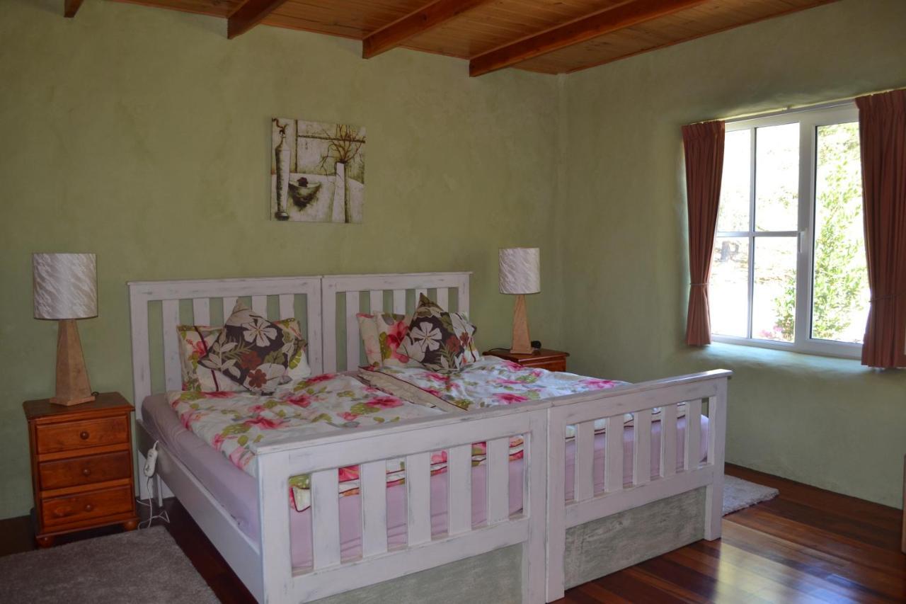 Whispering Spirit Holiday Cottages&Mini Ponies Franklin Esterno foto