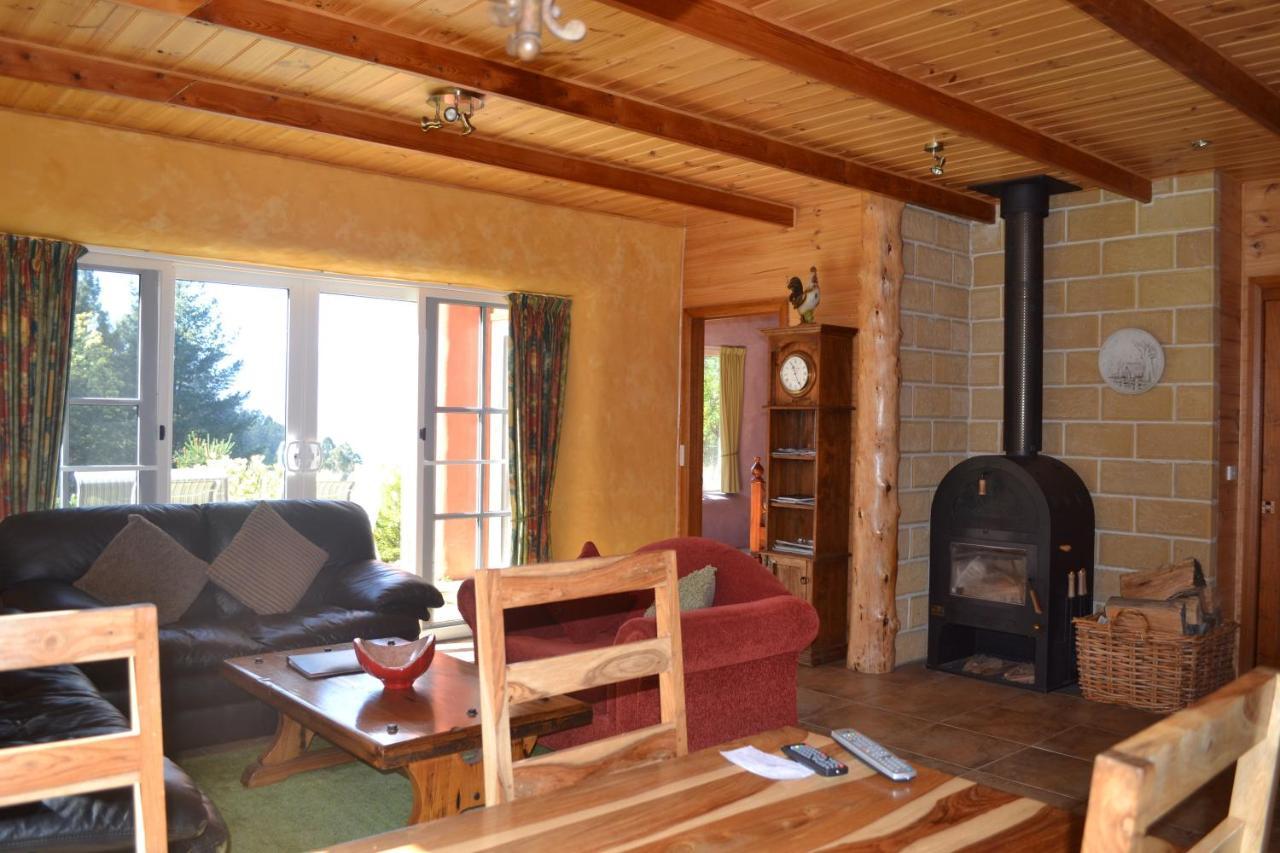 Whispering Spirit Holiday Cottages&Mini Ponies Franklin Esterno foto